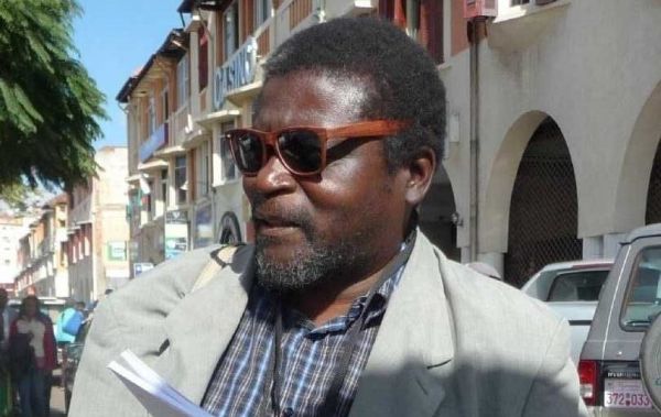  POESIE : Lancement du Grand Prix de poésie Martial Sinda