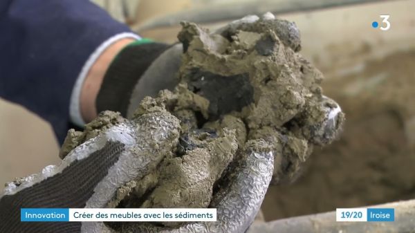 Brest, Morlaix. Des meubles avec des sédiments des ports