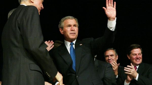 Comment le FBI a-t-il empêché l'assassinat de George W. Bush prévu par un membre de l'Etat Islamique ?