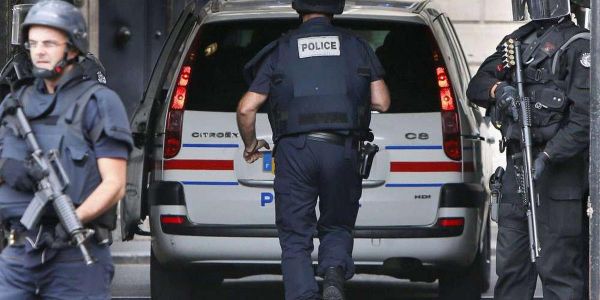 France : un acte terroriste au nom de Daesh déjoué, le suspect de 18 ans mis en examen