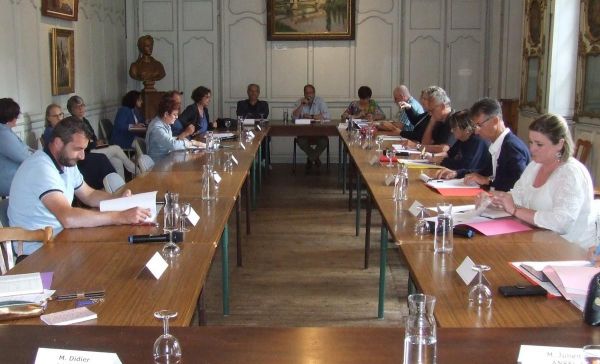 Guîtres : le Conseil municipal formule des demandes de subventions