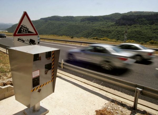Bientôt la fin des retraits de points pour les «petits excès de vitesse» ?