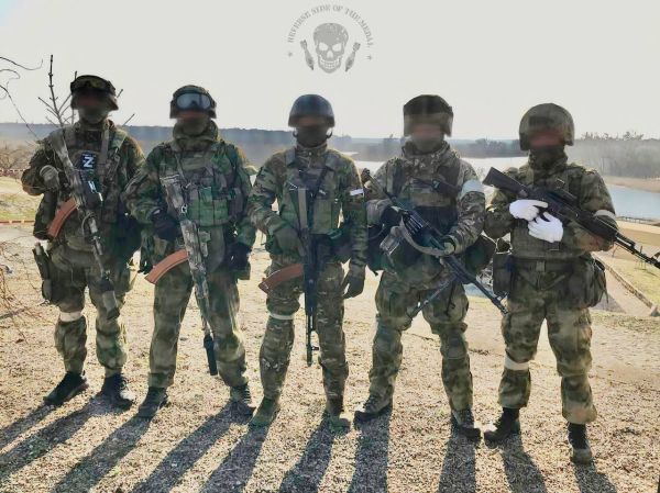 Des combattants du groupe Wagner accusés d'avoir tué des civils en Ukraine