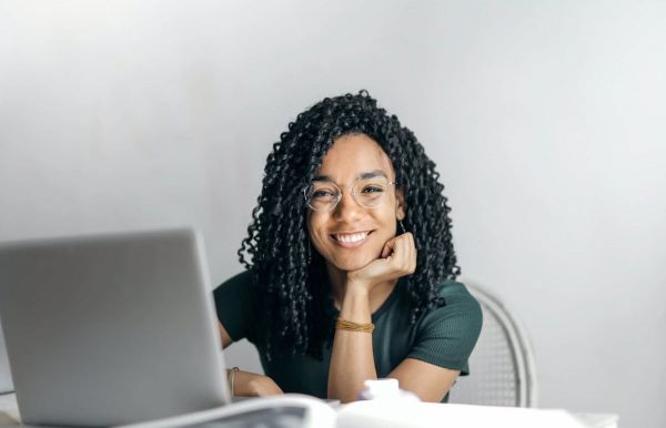 Tarifs SEO Freelance vs Agence : Quelles Différences ?