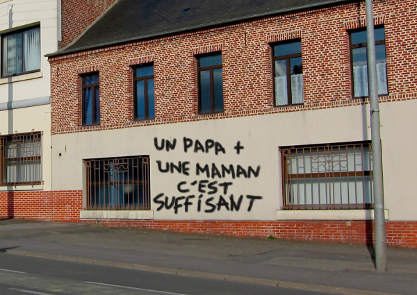 Champagnole : le fabricant de photocopieurs « Malluret, le spécialiste de la reproduction A4 » vandalisé durant la nuit