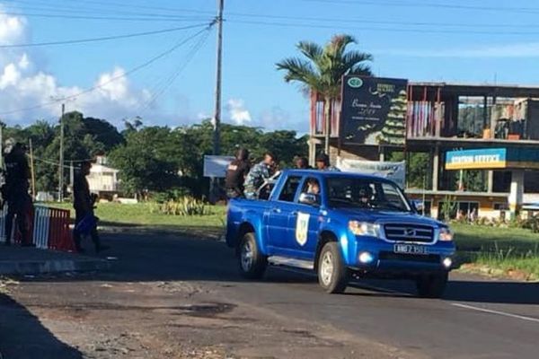 Des coupeurs de route aux Comores