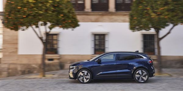 Renault et la première carte de crédit permettant de recharger son véhicule