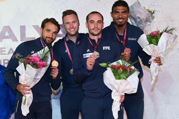 Championnats d'Europe d'escrime : le Guadeloupéen Yannick Borel en bronze à l'épée par équipes