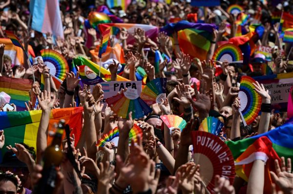 Marche des fiertés LGBT : près de 500.000 personnes attendues aujourd'hui à Paris