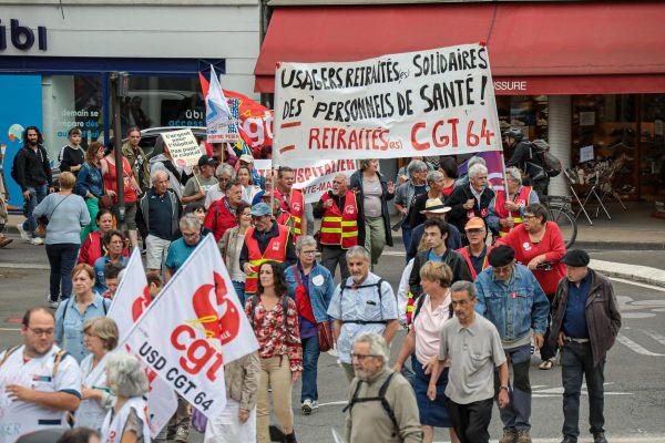 Pau : près de 150 manifestants pour la défense des hôpitaux publics en Béarn