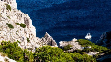 Tourisme : à Marseille et en Corse, des quotas de fréquentation mis en place sur plusieurs sites