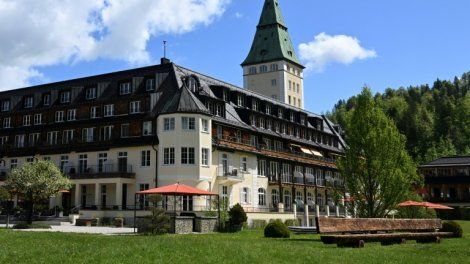 Le sommet du G7 débute avec de nouvelles sanctions et un appel à l'unité