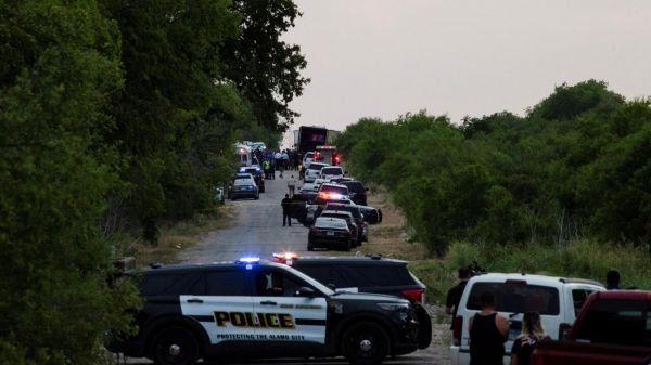 États-Unis : plus de 40 migrants retrouvés morts dans un camion au Texas