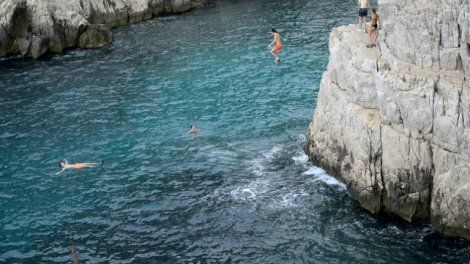 A Marseille, le pass obligatoire pour accéder à une crique fait aussi des heureux