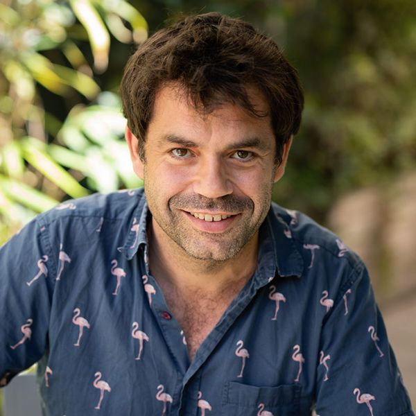 Vincent Girard, monteur (TF1, M6…), réalisateur de fictions, anime la formation Avid Media Composer initiation complète : « l’outil le plus riche et le plus précis »