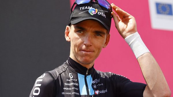 franceinfo junior. Le cycliste Romain Bardet répond à des questions d'enfants