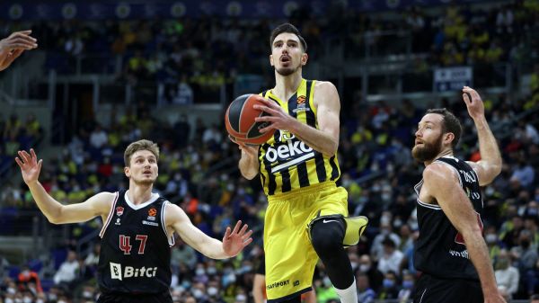 Basket : l'Asvel frappe un grand coup avec l'arrivée de Nando de Colo, vice-champion olympique avec les Bleus