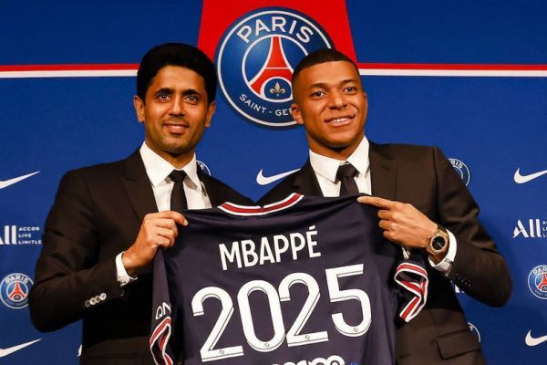 Fin du bling-bling au PSG et du papier à l'école : le bêtisier de la semaine