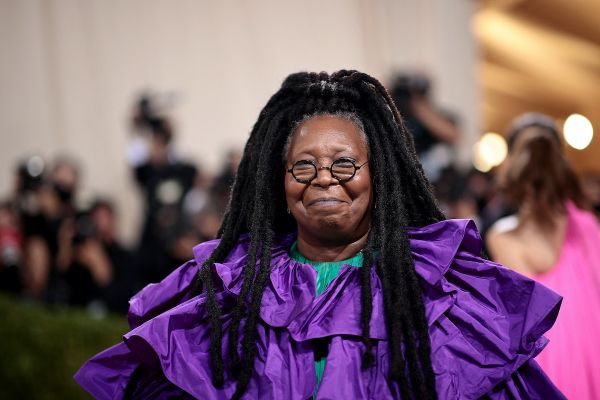 IVG aux Etats-Unis : Whoopi Goldberg affligée par la décision du Conseil d'Etat