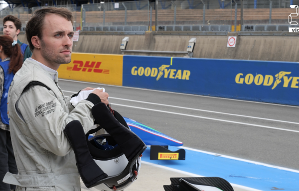 Grand Prix Explorer : On a assisté aux entraînements de Squeezie et ses potes au Mans