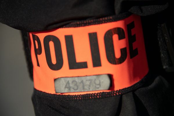 Toulouse : une octogénaire voit son salon traversé par une balle perdue