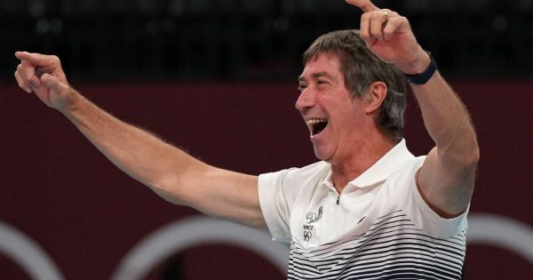 Rugby. XV de France : Laurent Tillie a rendu une visite aux Bleus