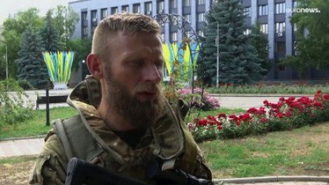 Les soldats ukrainiens de retour du front disent avoir vécu l'enfer du terre