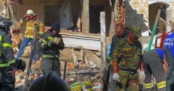 "Une énorme boule de feu” : au moins trois morts dans des explosions dans la ville russe de Belgorod