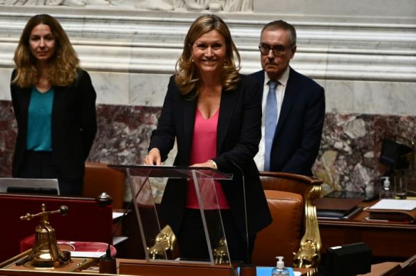 Réforme des institutions: Braun-Pivet espère ouvrir le chantier à la rentrée