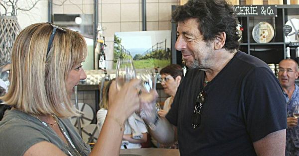 Maubec : Patrick Bruel a présenté son rosé de "gastronomie"