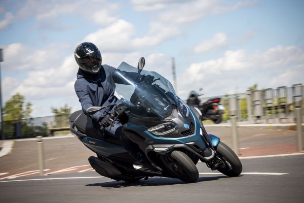 Essai 2022 Piaggio MP3 530 : Trépied, très attendu