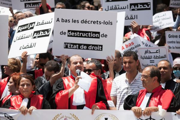 En Tunisie, la dérive de Kaïs Saïed