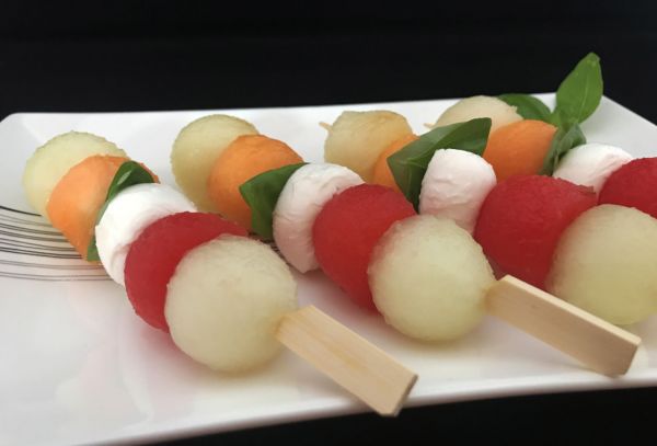 Melons canari, charentais, vert et d'eau. Recette de brochettes pour l'apéro