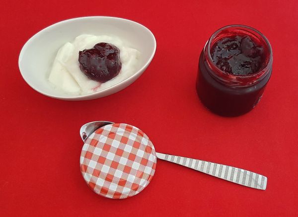 Confiture de mûres façon grand-mère. Recette maison gourmande