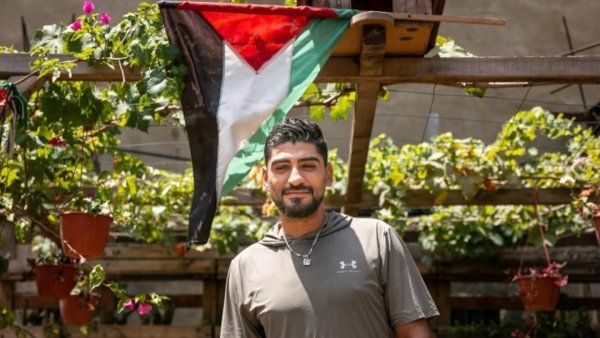 Dans les camps bondés, les Palestiniens jardinent sur les toits