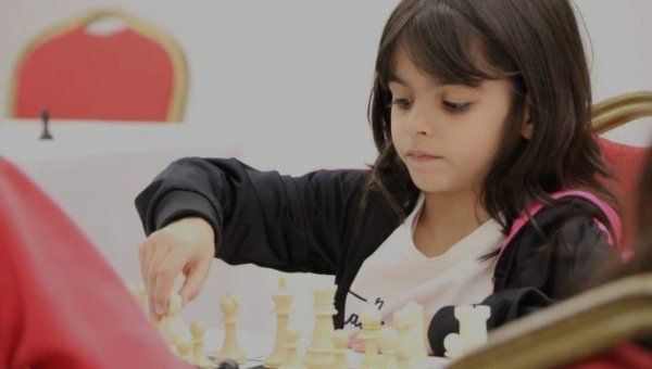 À huit ans, la Palestinienne Randa Sedar est la plus jeune participante aux Olympiades d'Echecs 2022
