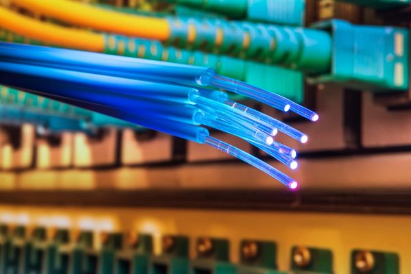 Le monde face à une crise de la fibre optique ?