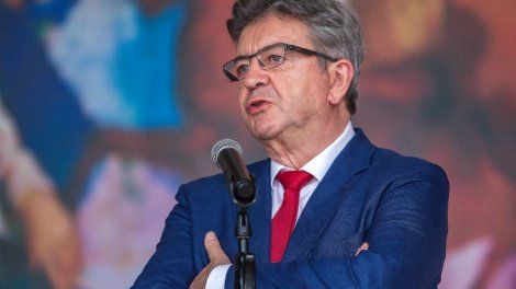 Taïwan : le déplacement de Nancy Pelosi est une "provocation" selon Jean-Luc Mélenchon, la Chine le remercie