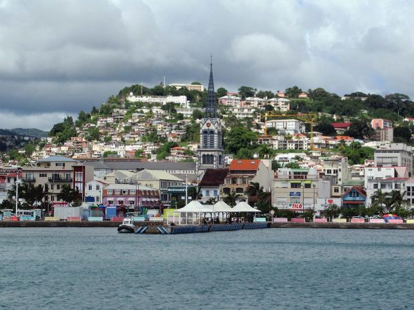 Un mort et six blessés dans un accident de bateau en Martinique