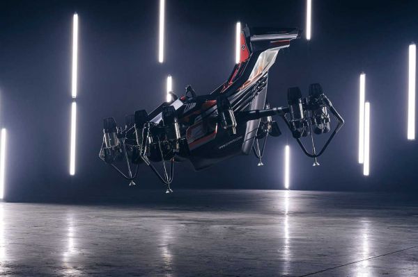 JetRacer : après le Flyboard, Francky Zapata dévoile un autre véhicule volant futuriste