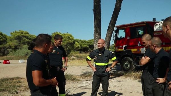 Grèce : des pompiers français envoyés près d'Athènes