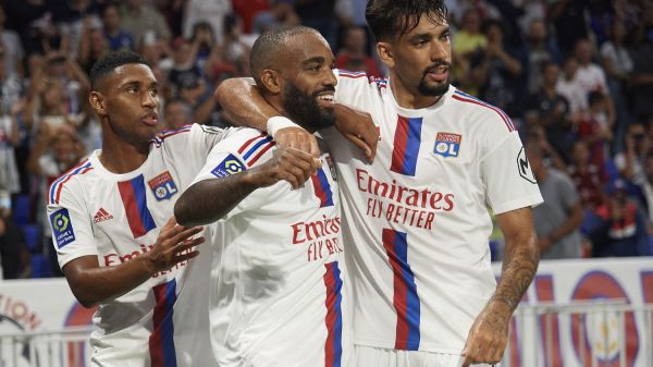 Ligue 1 : Lyon se fait peur mais débute la saison par une victoire contre Ajaccio