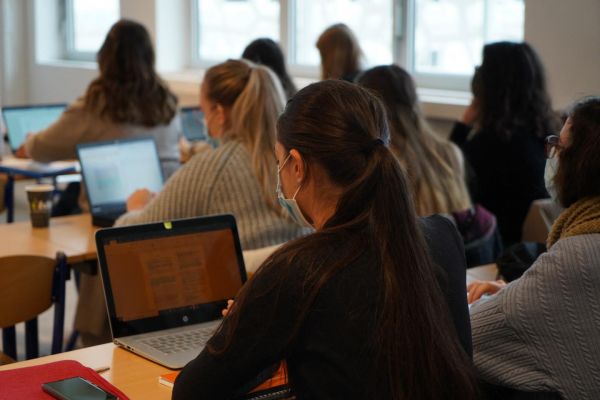 Enseignement supérieur : les formations privées attirent de plus en plus d'étudiants