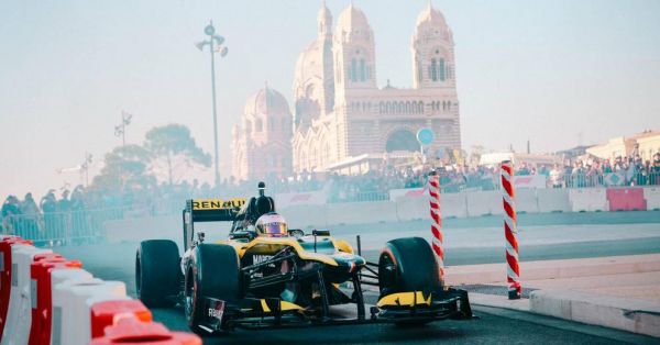 Enfants, à vos crayons pour gagner des places aux FIA Motosport Games !