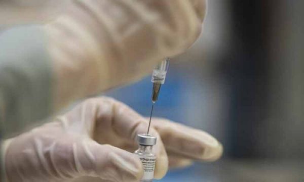 Plus l'Australie v4ccine et plus il y a de nouveaux cas, de malades hospitalisés et de décès !