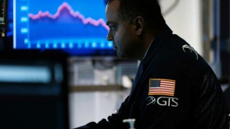 Wall Street termine en baisse, plombée par la technologie, avant l'inflation américaine