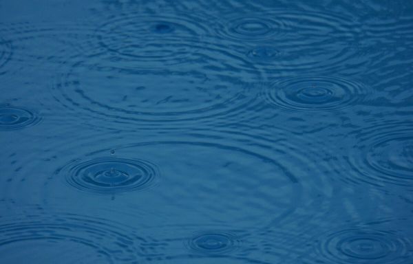 L'eau de pluie est impropre à la consommation partout sur Terre, selon une étude
