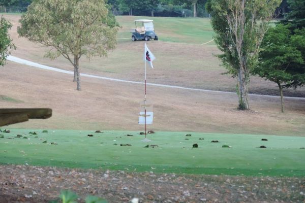 Sécheresse : deux golfs de Toulouse dégradés par un collectif d'activistes