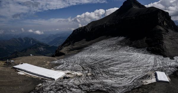 Climat. Un col enseveli sous la glace depuis plus de 2 000 ans refait surface dans les Alpes suisses
