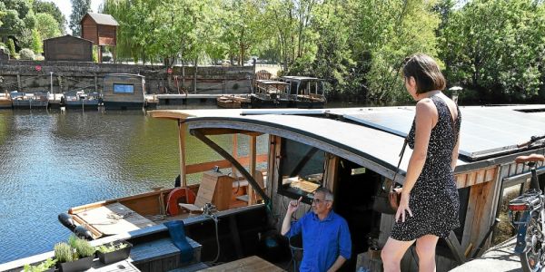 Dans le canal de Nantes à Brest, le faible niveau d'eau complique la navigation
